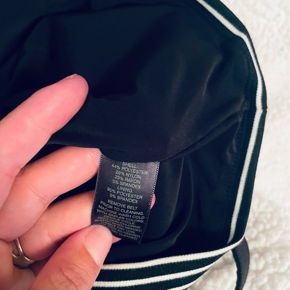 NWT White House Black Market Work Top - Size 12 women Blouse - Picture 9 of 17